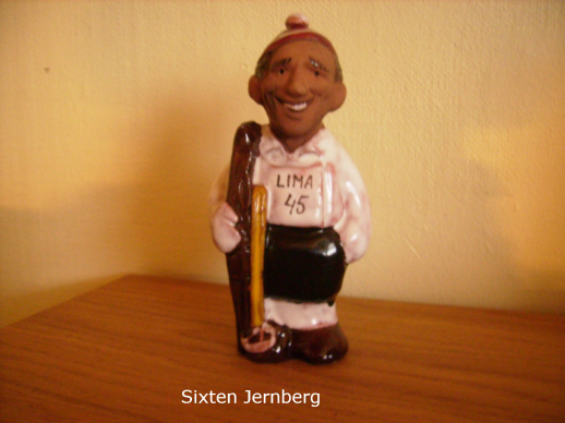 Keramikfigur av Sixten Jernberg, handgjord av Tore Borg